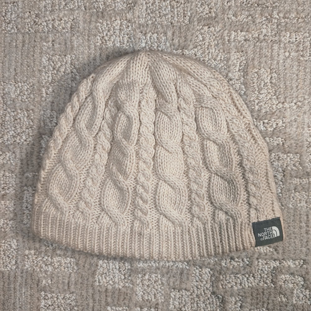 The North Face Beige Cable Knit Hat Winter ❄️